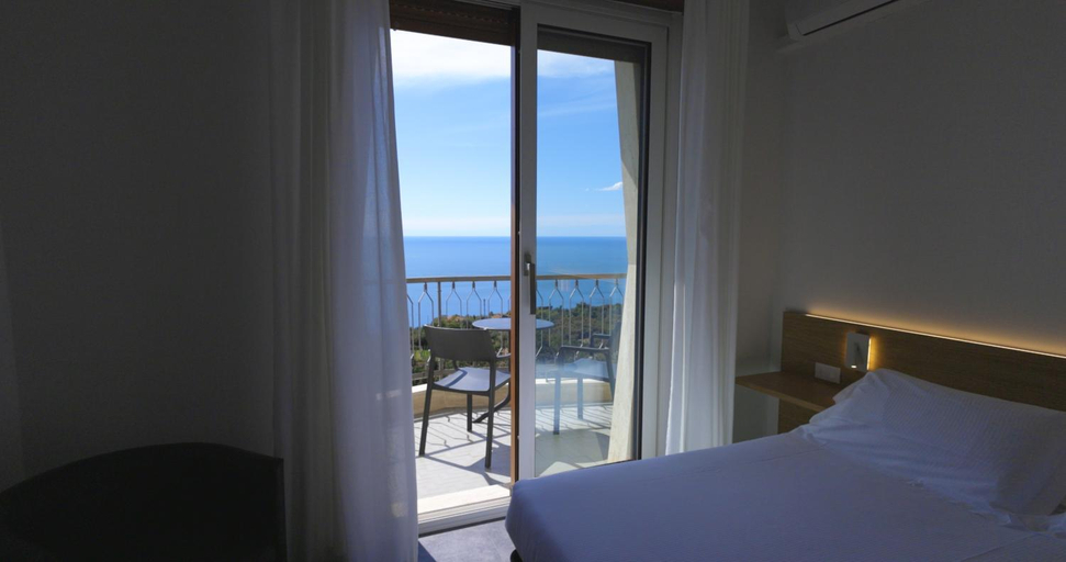 Bedroom 2, Hotel Due Gemelli, La Spezia