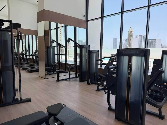 Others 3, Olympic Pool 5 Mins Drive to Circle Mal, Dubai