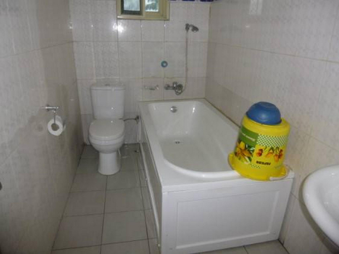 Bathroom, EBEKENDY HOTEL, Obio/Akp