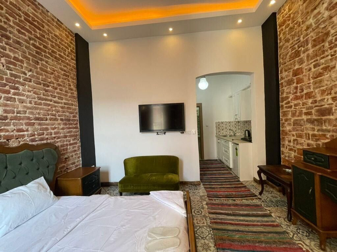 Bedroom 3, Taksim Stone Wall Apartments, Beyoğlu