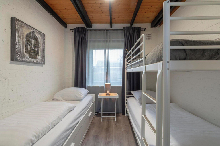 Bedroom 3, Boerenslag-2 Bungalow, 5-guests Opposite Beach, Zijpe