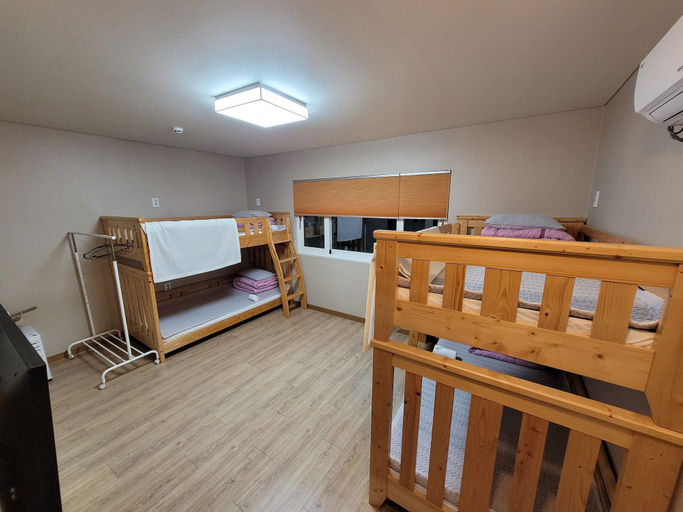 Bedroom 2, Dodam Guesthouse - Hostel, Danyang