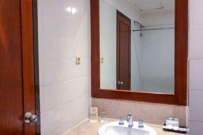 Bathroom 15