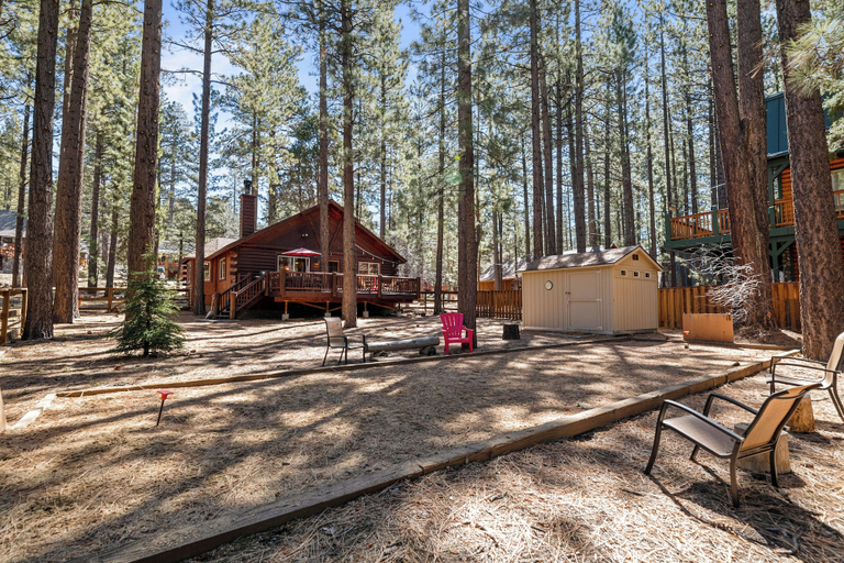 Others 2, Catalina Creekside Cabin, San Bernardino