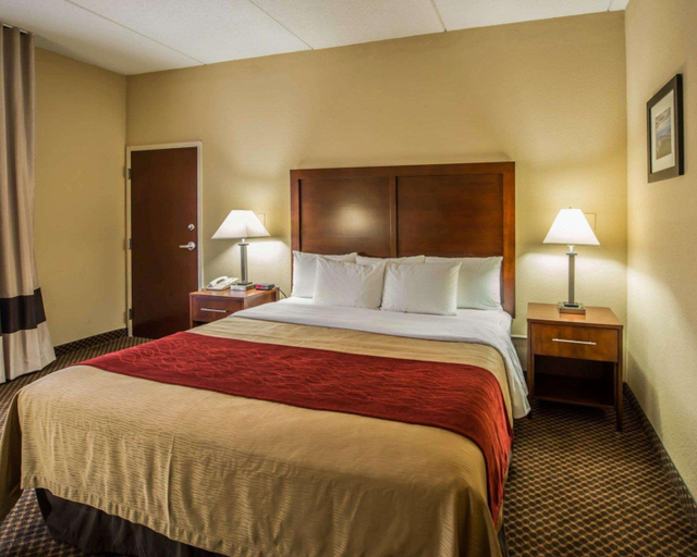 Bedroom 4, Comfort Inn & Suites Morganton, Burke