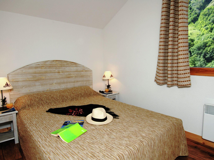 Bedroom, Chalet Living in the Alps, Savoie