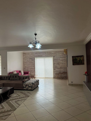 Others 5, Villagio, Accra