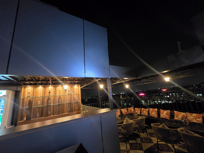 Food & Drinks 4, Hotel Royal Orbit, Cuttack