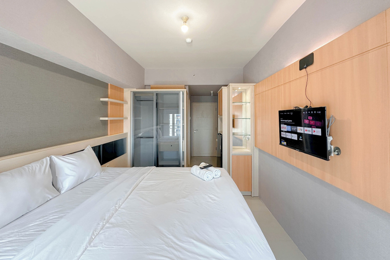 Bedroom 3, Pleasant and Restful Studio at Orchard Supermall Mansion Apartment, Surabaya