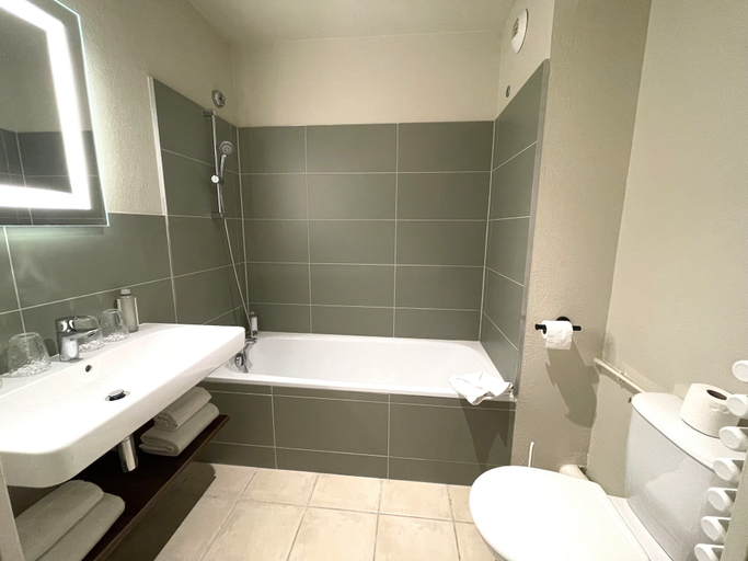Bathroom 3, Hotel Golf Fontcaude, Hérault