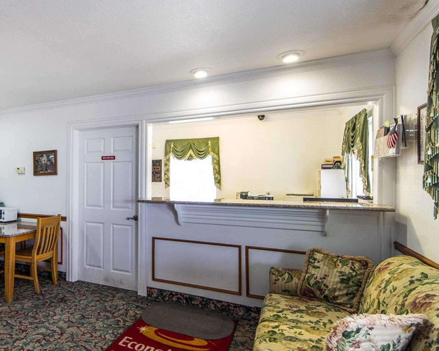 Public Area 2, Econo Lodge Bartlesville Hwy 75, Washington