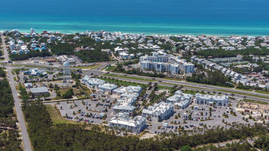 Exterior & Views 2, 2BR Beachfront Townhome w/ Beach Service + Free Attraction Tickets!, Walton