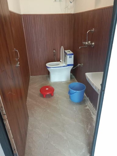 Bathroom 5, Neelkanth Resort, Rudraprayag