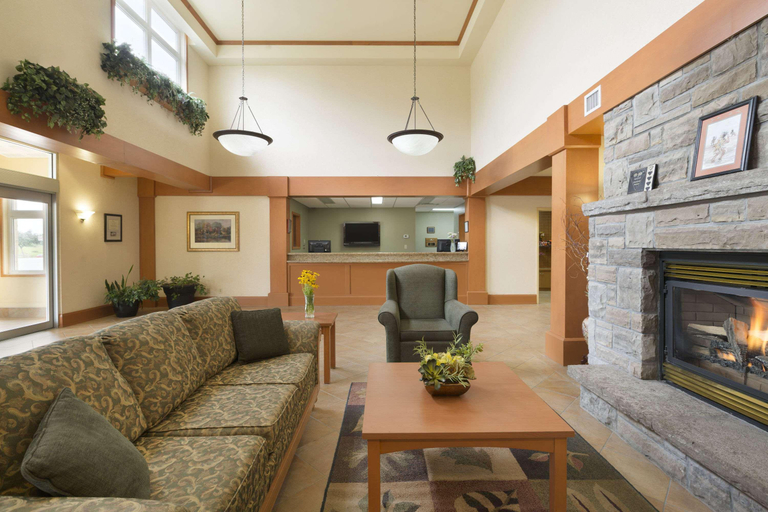Public Area 2, Days Inn by Wyndham Orillia, Simcoe