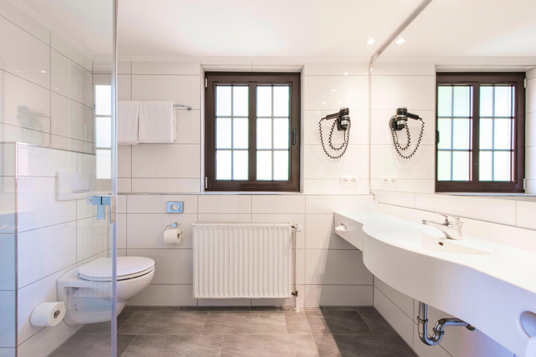 Bathroom 5, Idingshof Hotel & Restaurant, Osnabrück