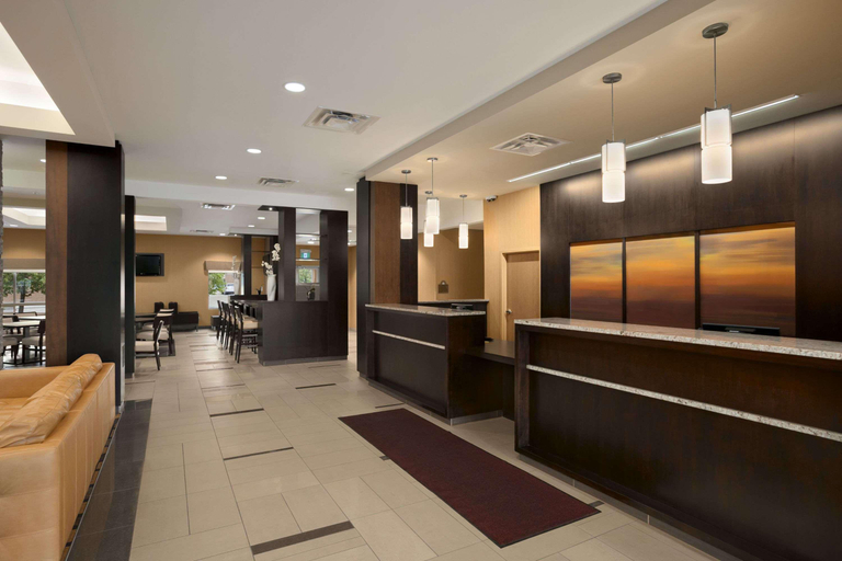 Public Area 2, Days Inn & Suites by Wyndham Winnipeg Airport Manitoba, Division No. 11
