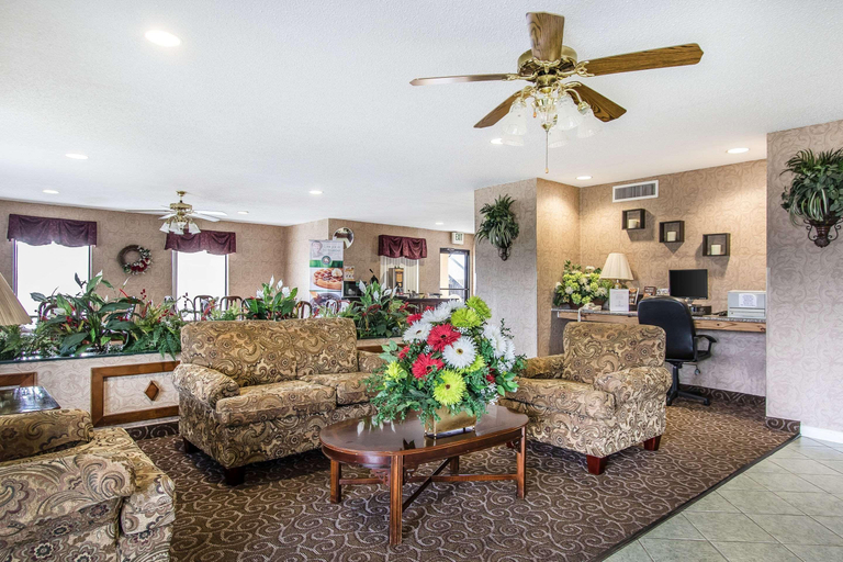 Public Area 2, Quality Inn Andalusia, Covington