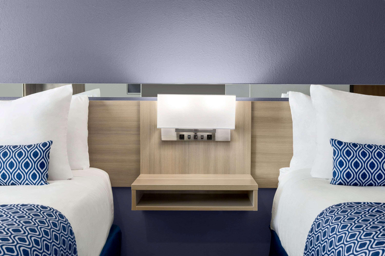 Public Area 3, Microtel Inn & Suites by Wyndham Lincoln, Lancaster