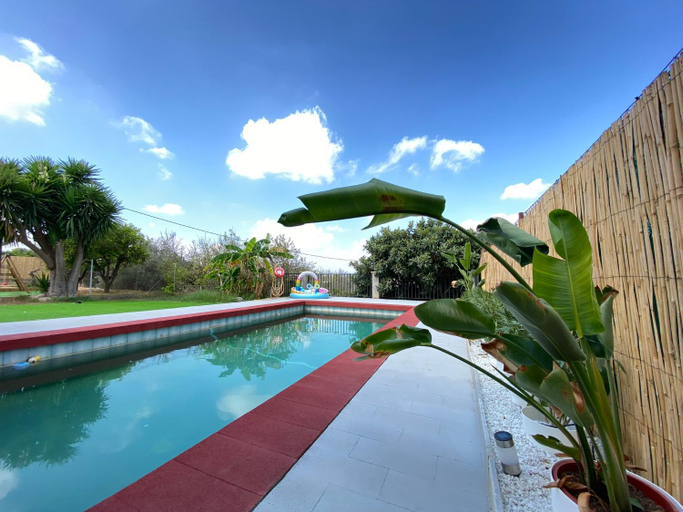 Others 5, Guesthouse in Torrent, Valencia