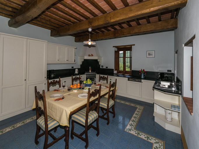 Others 2, Luxury Villas in Poppi with Heated Pool, Arezzo