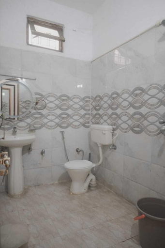 Bathroom 3, Mount Valley Mama Cottage, Garhwal