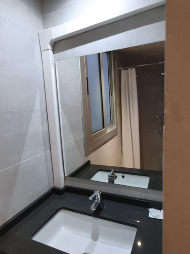 Bathroom 5, Pension San Ramon, Barcelona