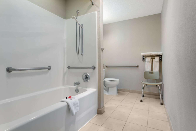 Bedroom, Microtel Inn & Suites By Wyndham Philadelphia Air, Philadelphia