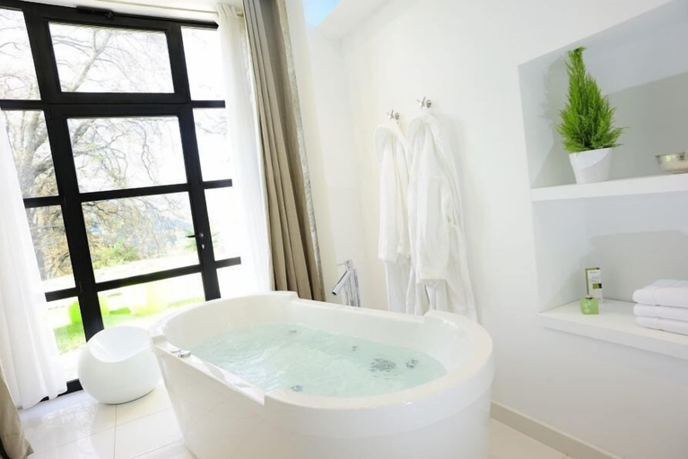 Bathroom 5