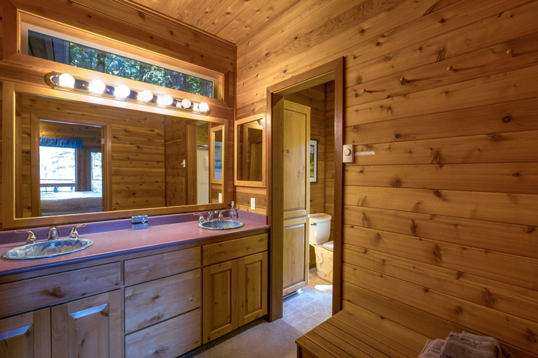 Bathroom 3, 07MF - Lake Front - Hot Tub - BBQ - Sleeps 8, Whatcom