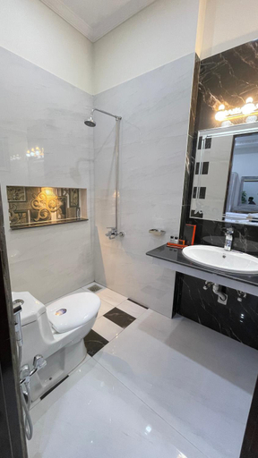 Bathroom 4, Hotel Grand Lahore, Lahore