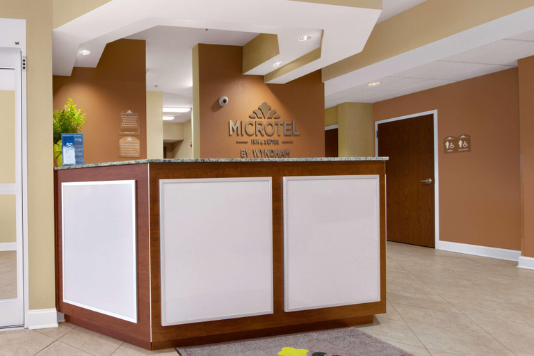 Public Area, Microtel Inn & Suites by Wyndham Shelbyville, Bedford