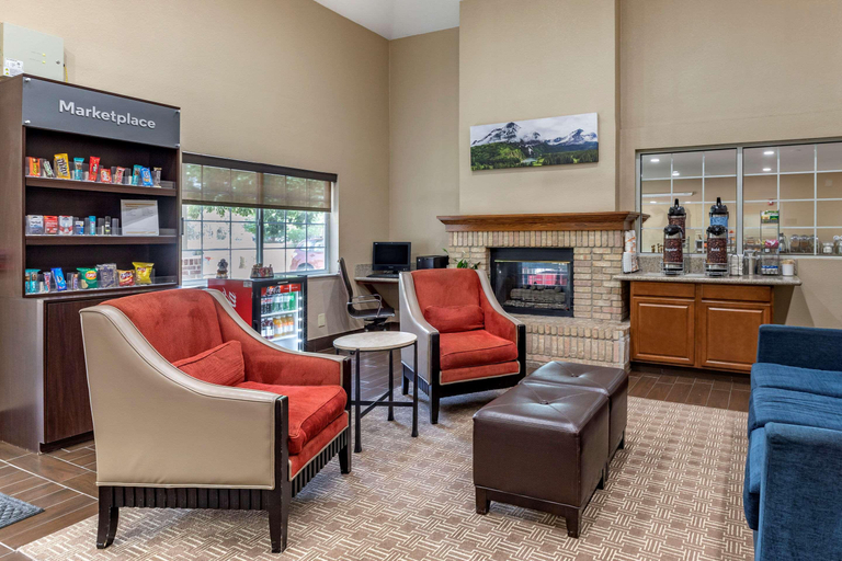 Public Area 2, Comfort Suites Fort Collins Near University, Larimer