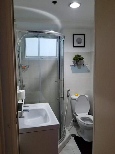 Bathroom, Sea Residences Homey Condo by DNJ, Parañaque