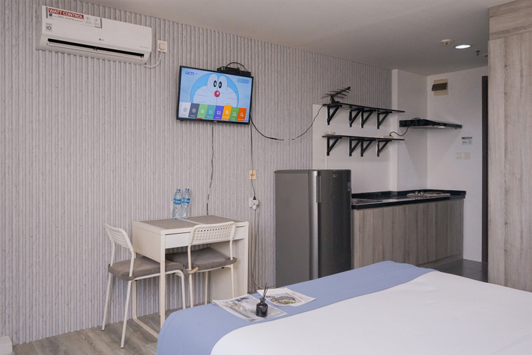 Bedroom, Comfy Studio Room at Bintaro Icon Apartment, South Tangerang