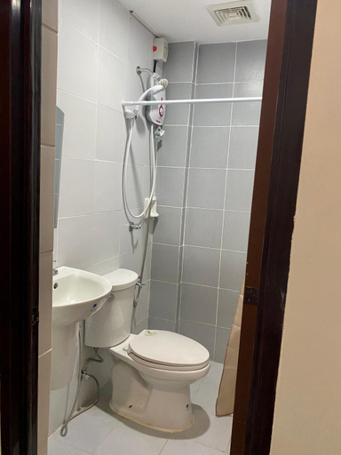 Bathroom 5, Philippa's Bed and Breakfast, Iloilo City