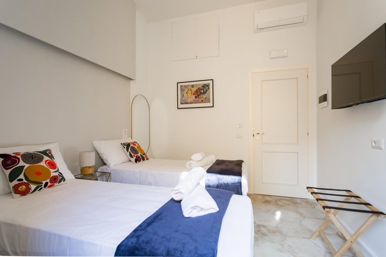 Bedroom 2, Casa Mancini By DomusExtra, Napoli