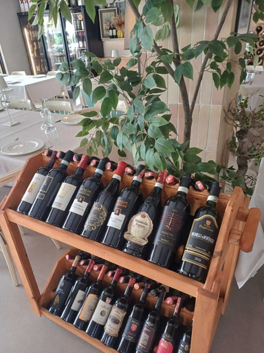 Food & Drinks 5, Vila Lasko, Kavajës