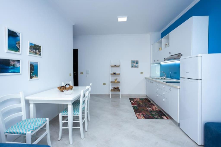Others 3, Lungo Mare- Seaview Apartment, Vlorës