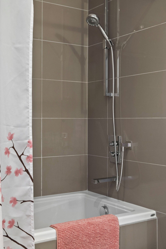Bathroom 4, GLOBALSTAY. Downtown Calgary Apartments, Division No. 6