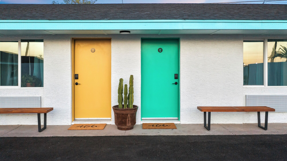Exterior & Views 2, Kalaemano Studio suite. olu olu komo, Maricopa