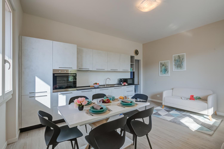 Others 5, Appartamento La Maison Fleurie, Brescia