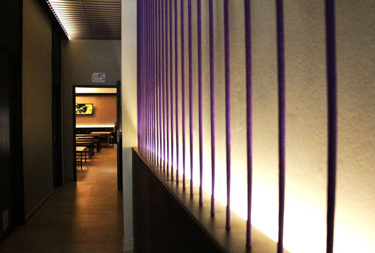Public Area, Purple Nest Hostel, Valencia