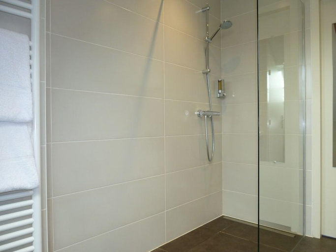 Bathroom 4, Teritoria Le Grand Monarque, Indre-et-Loire