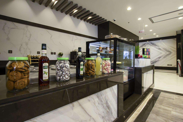 Food & Drinks 5, TIME Onyx Hotel Apartments, Dubai
