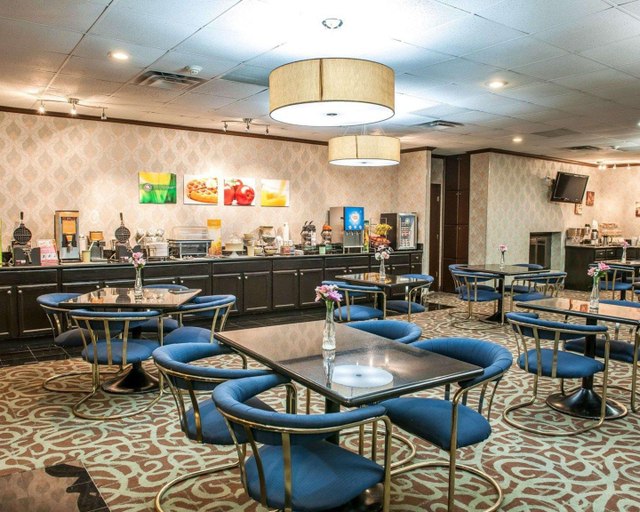 Food & Drinks 5, Quality Inn Terre Haute University Area, Vigo
