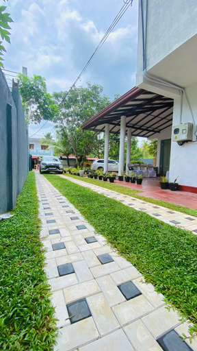 Others 3, Hotel Polhena, Matara Four Gravets
