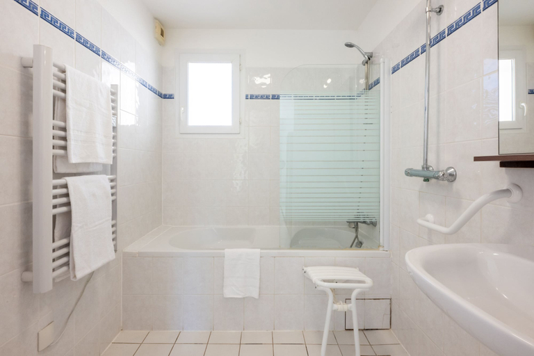 Bathroom 4, Résidence Odalys Horizon - Presqu'Ile de Crozon, Finistère