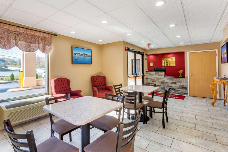Public Area 3, Econo Lodge Lookout Mountain, Hamilton