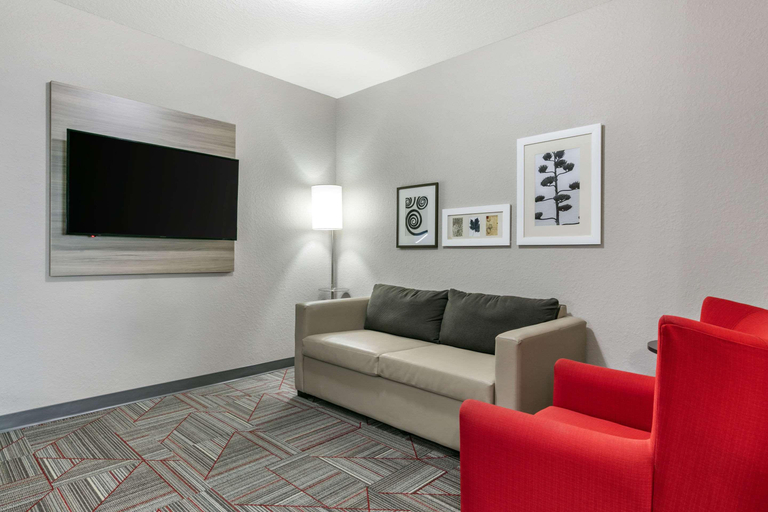 Public Area 2, Clarion Pointe Columbus-Bradley Park, Muscogee