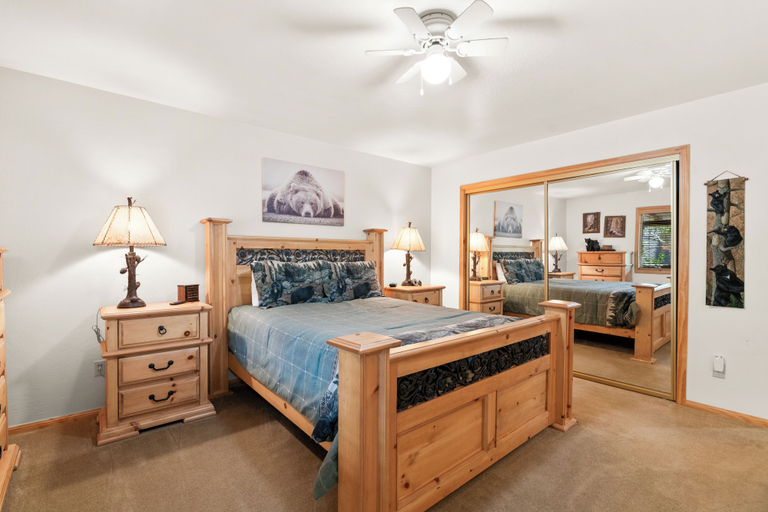 Bedroom 2, Sugarbear Cabin, San Bernardino